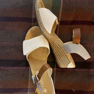 Rieker Women's Cream and Brown Sandals